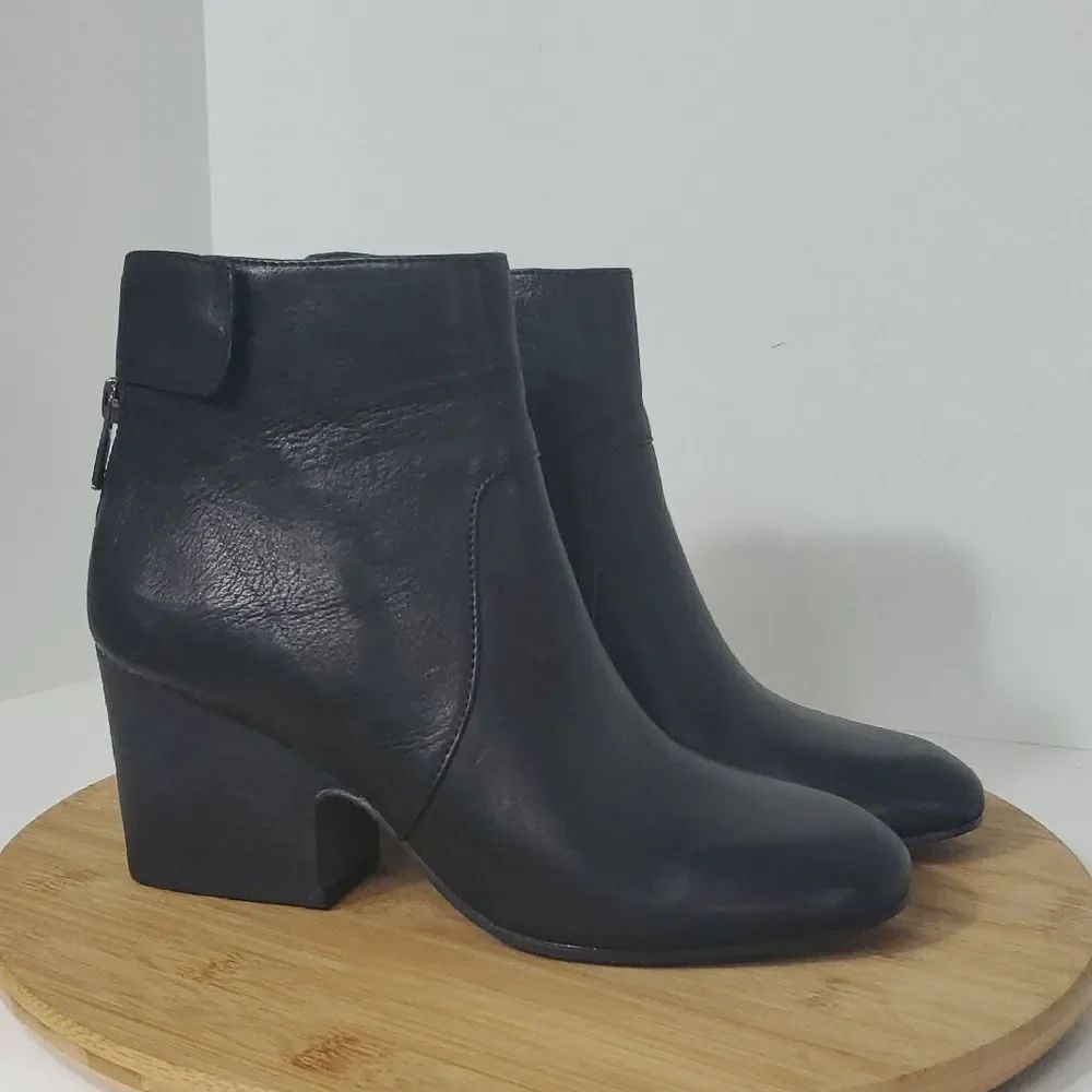 Eileen Fisher Harris Tumbled Leather Ankle Boots Booties Black Women's Size 7.5